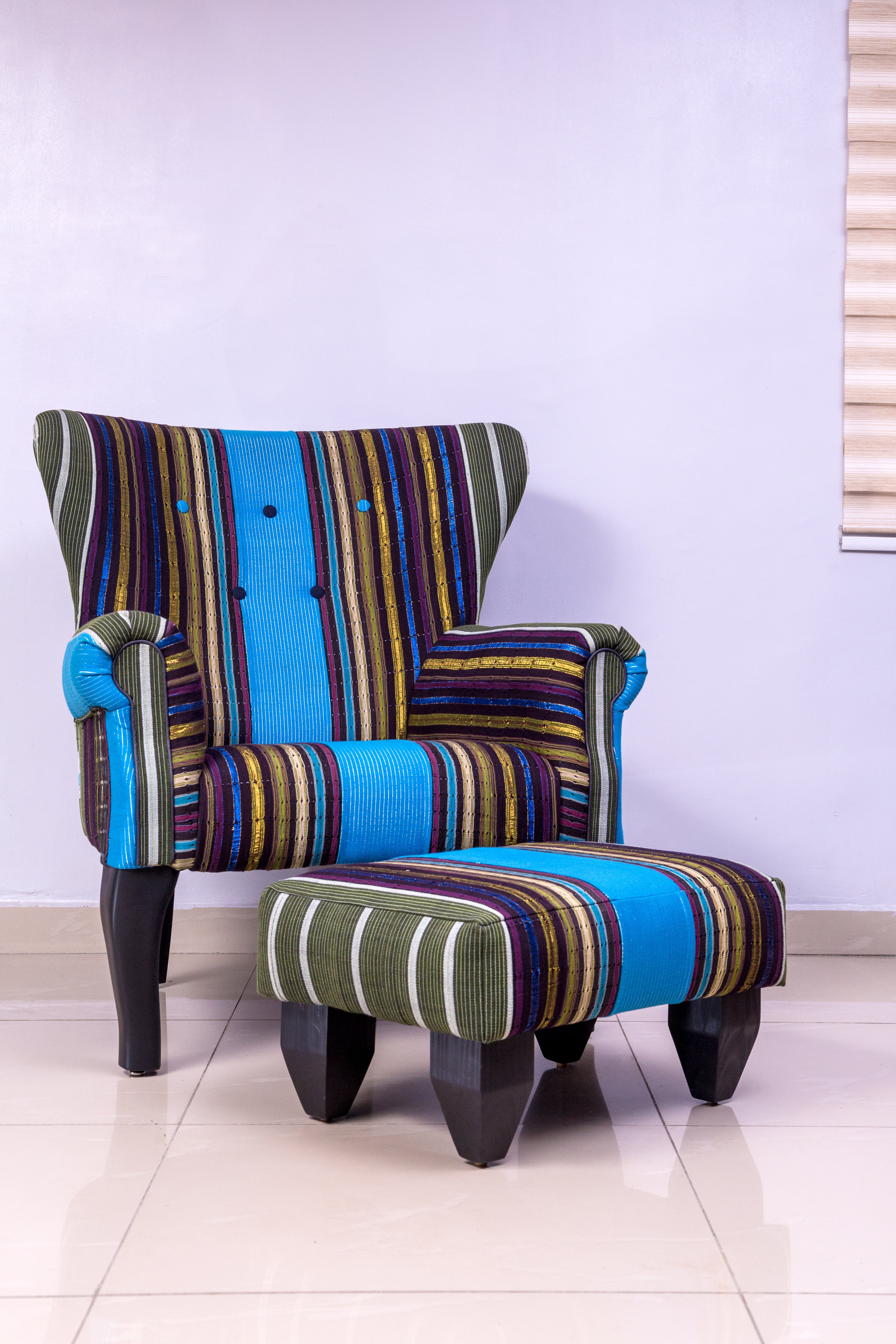 Tunu Okun Chair by Ile.Ila (House of Lines)